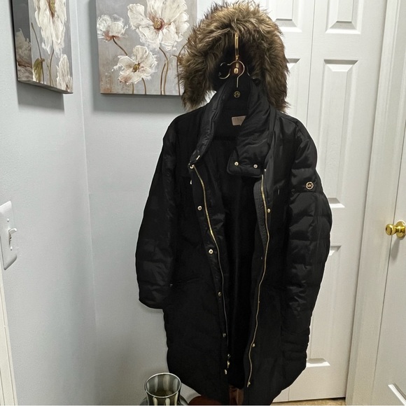 Michael Kors Jackets & Blazers - Catch this while on sale!Plus Size! MK Down filled Puffer Coat Sz:3X Color:Black